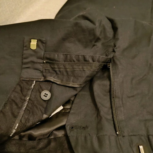 Oodji suit set black like new, jacket size 46, trousers 48