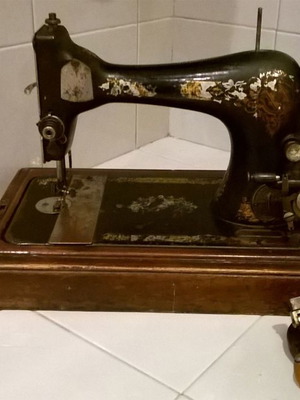 Sewing machine old Singer