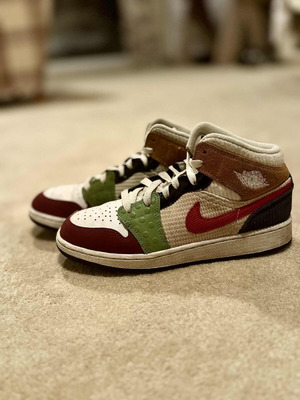 Nike Air Jordan 1 Unisex like new, colorful sneakers size 36