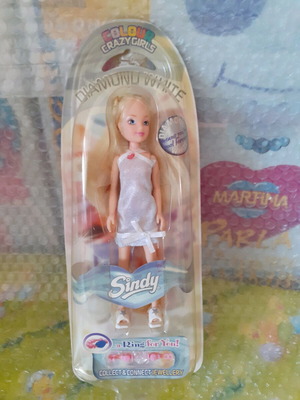 Sindy Petite Diamond-White new, sealed