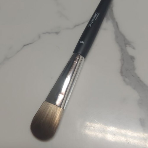Salon Pro Professional Makeup Brush Model 105 for Foundation and Contouring New