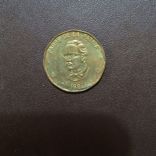 Dominican Republic 1 Peso coin 1992