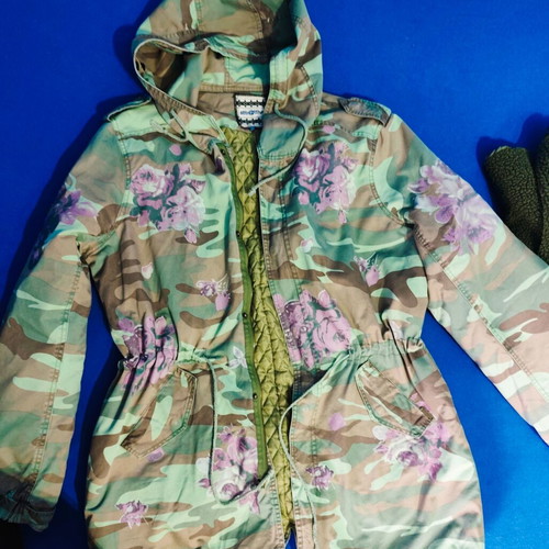 Attrattivo jacket XL like new, multicolor with lining and hood