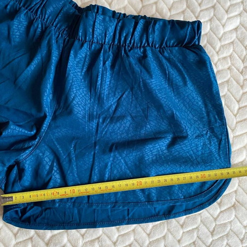 Crane women's running shorts size M like new