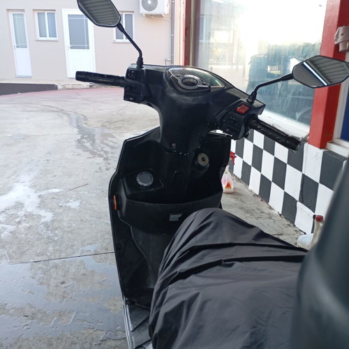Kymco Agility 150 scooter used, silver, automatic, petrol