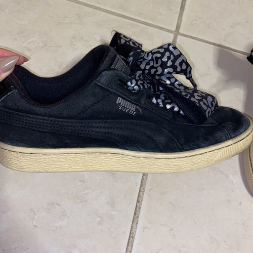 Puma shoes athletic with special laces size 38 black
