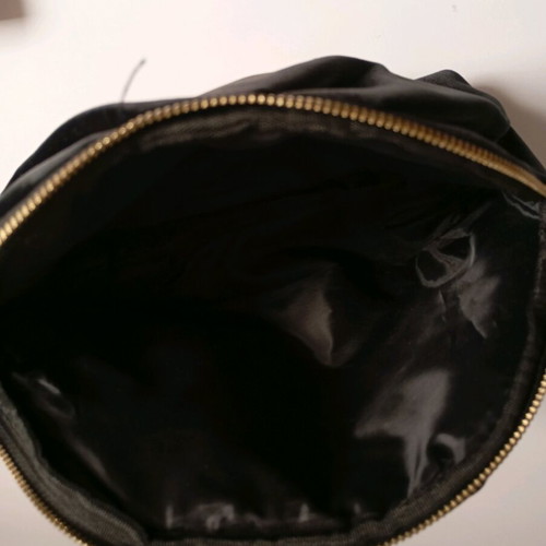 D&G women's velvet toiletry bag new black