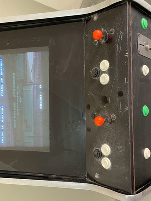 Arcade machine like new with 2000+ games