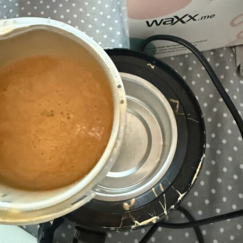 Kariera Wax Heater with Removable Container like New