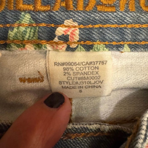 Billabong Printed Women's Jean like new, size XS