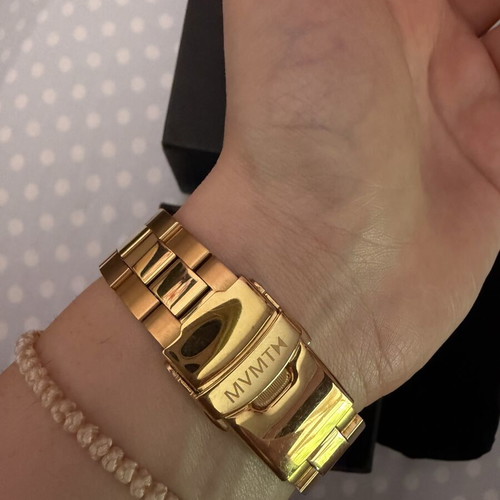 MVMT gold wristwatch new women's