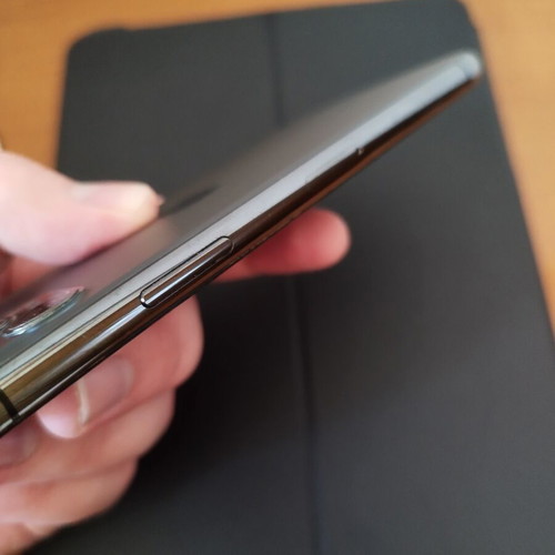 Iphone 11 Pro Max used, 64GB, black, with charging cable