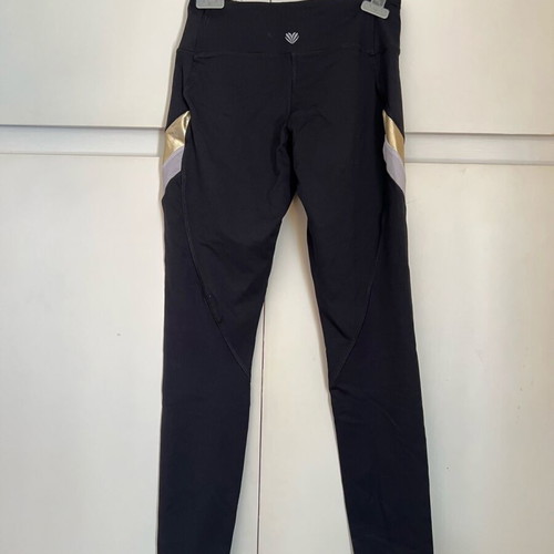Black leggings like new with design, size M