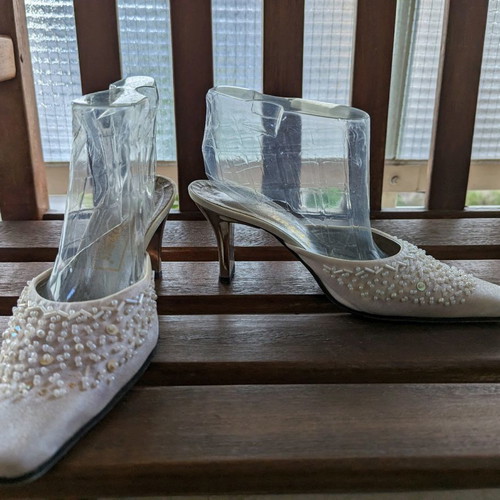 Mules white embroidered with heel size 37 used