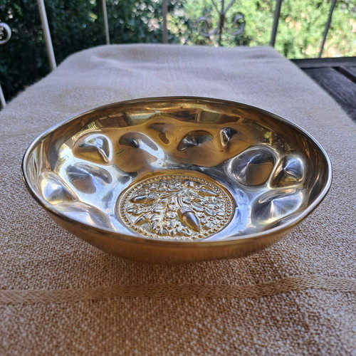 Vintage gilded brass fondue bowl with embossed designs like new