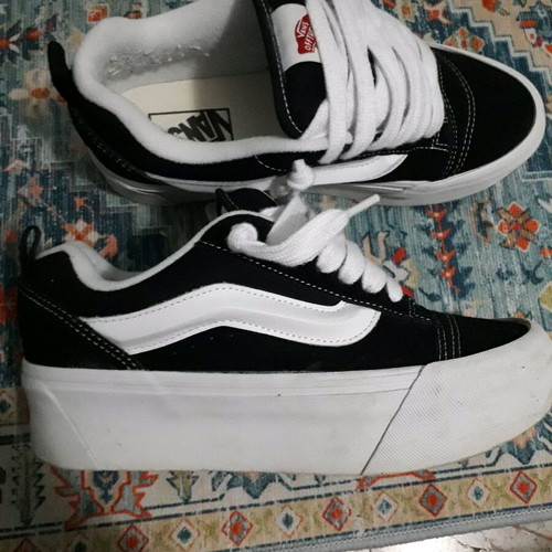Vans Knu Skool sneakers like new, size 40, black and white