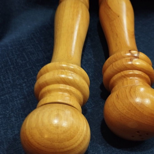 Pepper mill and salt shaker like new, 36 cm