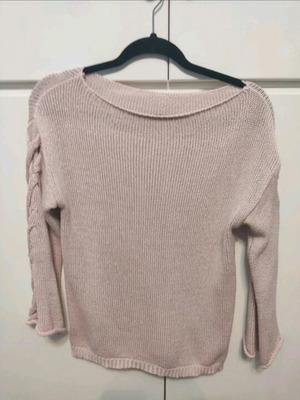 Knitted blouse like new, pink with sleeve design
