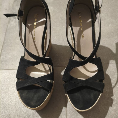 Beatris Black Suede Platform Espadrilles Like New, Size 37