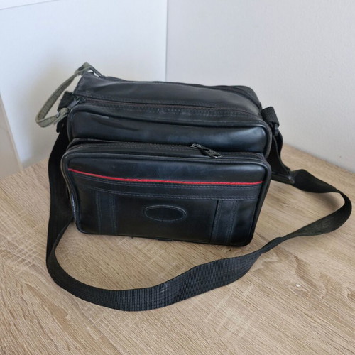 Canon EOS 1000F camera used with case