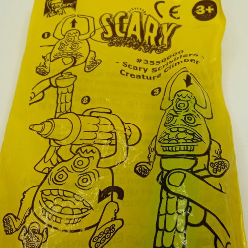 Играчка Scary Scribbler KFC Creature Climber нова