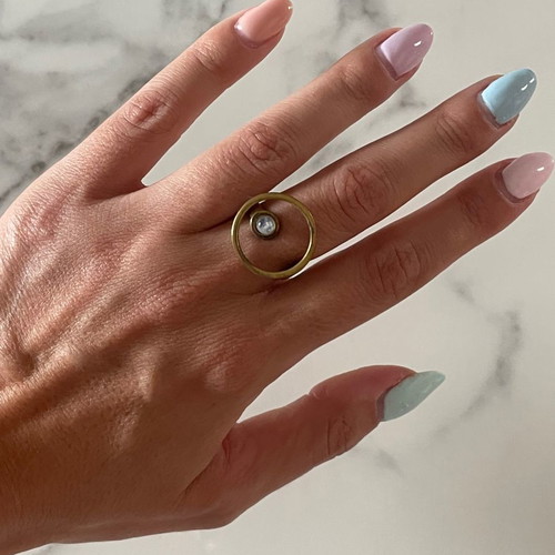 Handmade women's ring used with gray semi-precious stone