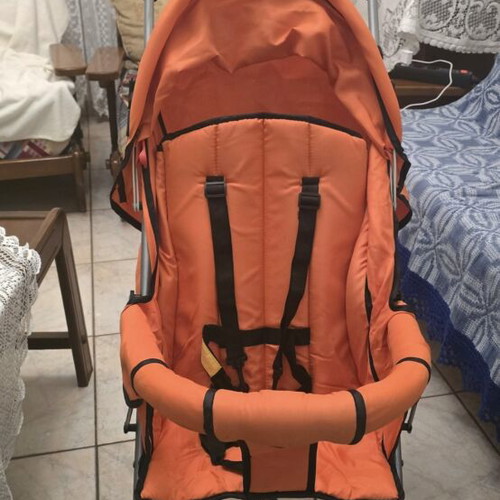 Baby Stroller like new with slight handle wear