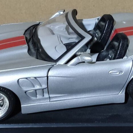 Burago Shelby Series 1 (1998) 1/24 like new