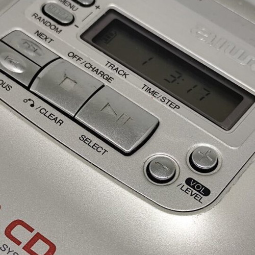 Aiwa XP-K7 Portable CD-Video CD & Karaoke Player like new