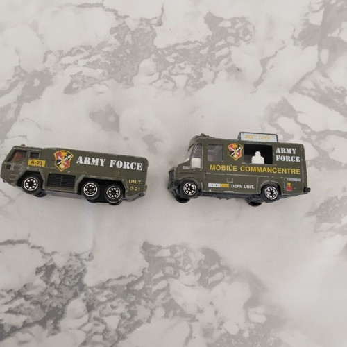 Toy Story green army men set with 2 metal military vehicles like new