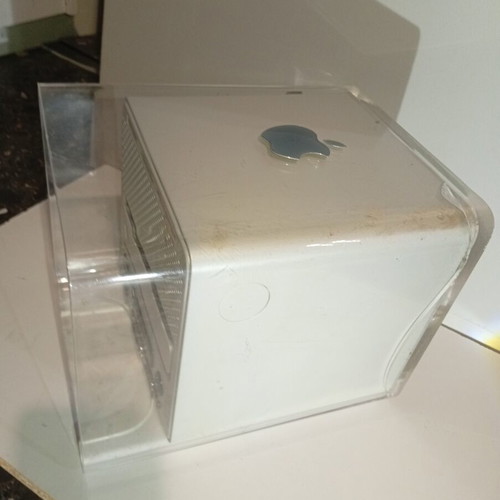 Apple computer 2000 used