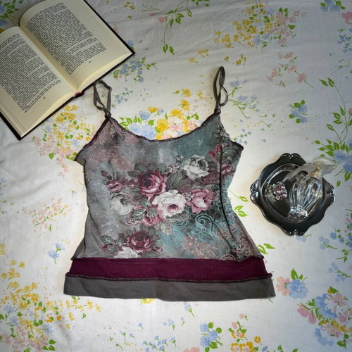 Morgan grunge sleeveless shirt with rose design like new, gray and purple