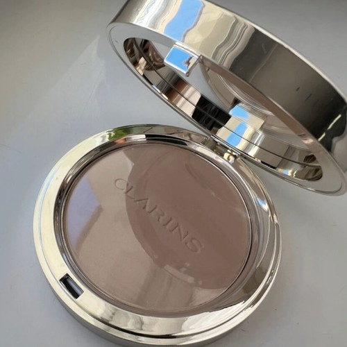Clarins 04 powder