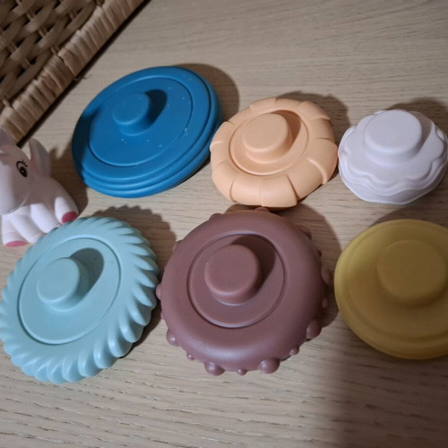Baby teething tower made of silicone like new