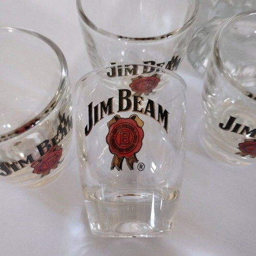 Shot glass collection like new, 14 pieces