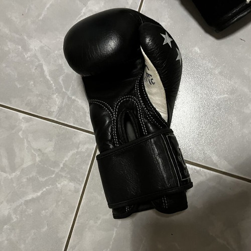 Force 1 boxing gloves