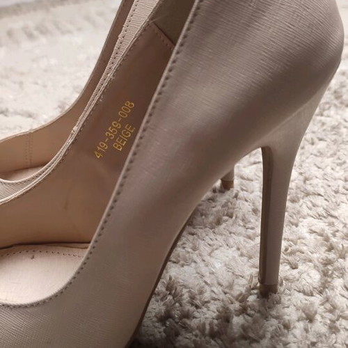 Voi & Noi Nude Pumps New Size 38 with Box