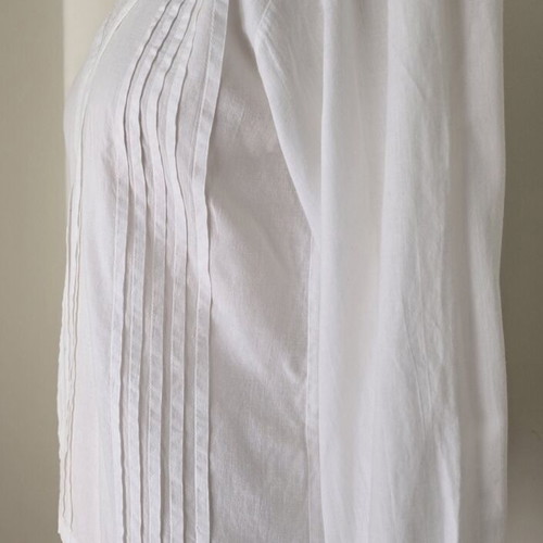 Vintage white Edwardian style shirt size S used