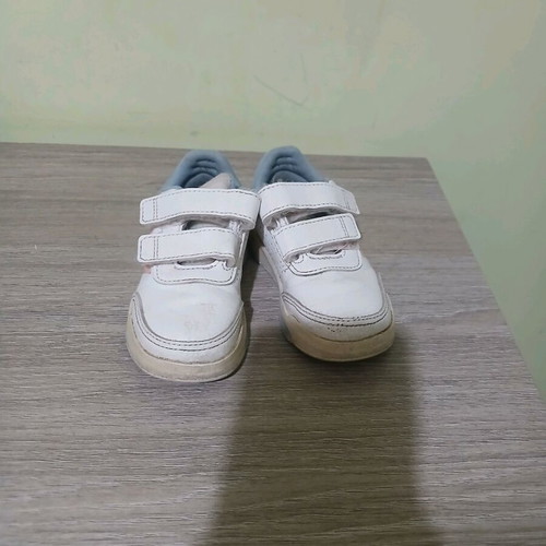 Adidas athletic shoes used, size 23, white and pink