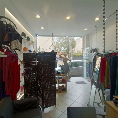 Handmade Gifts Business with Social Media Presence and Online Sales