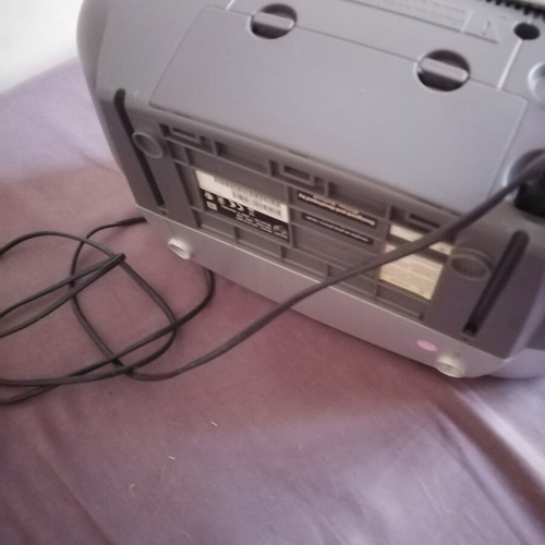 Philips Stereo System with CD and Cassette like new, silver