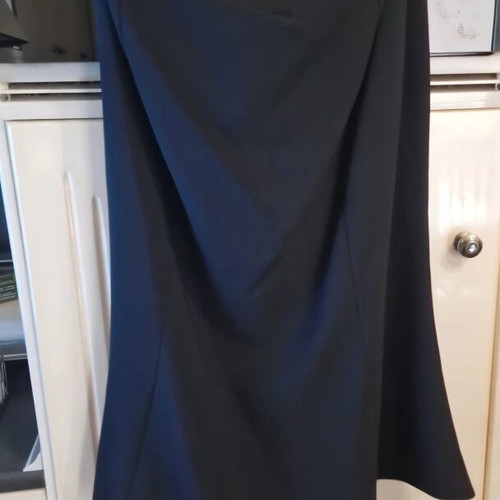 Plus size women's skirt black XL like new