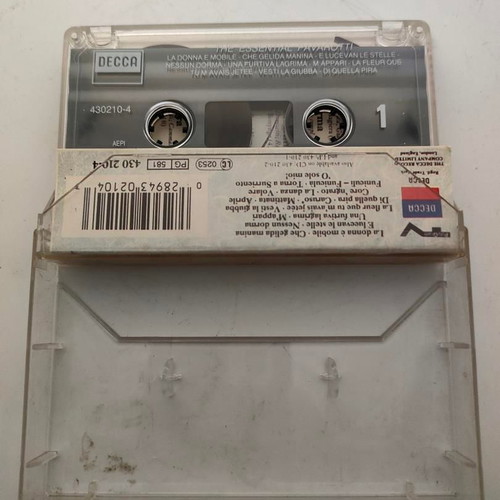 The Essential Pavarotti cassette tape like new, Decca 1991
