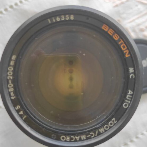 Nikon lens like new with case