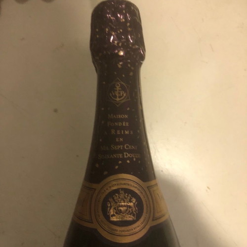 Veuve Clicquot Ponsardin vintage 1988 champagne new, pack of 5 bottles