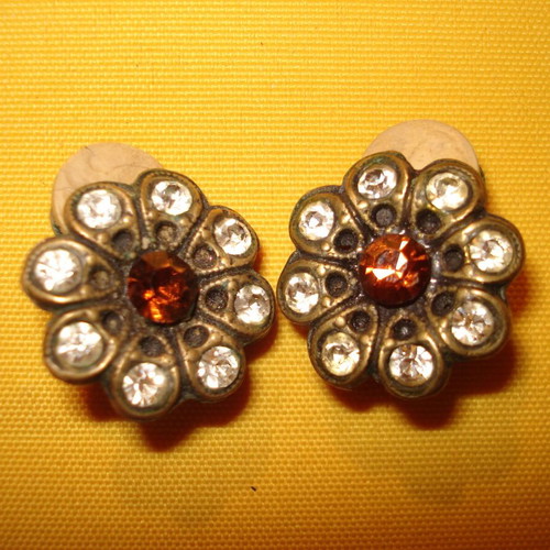 Small vintage clip earrings used