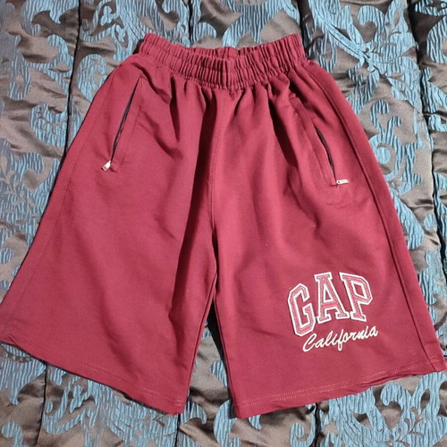 Men's shorts medium size like new, burgundy