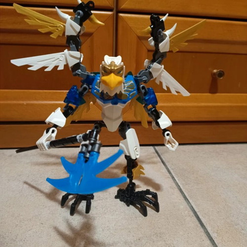Lego Hero Factory Chima limited edition figures Lion and Eagle