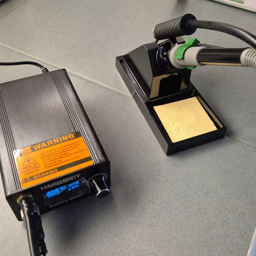 T12A Electronic Soldering and Desoldering Station like new
