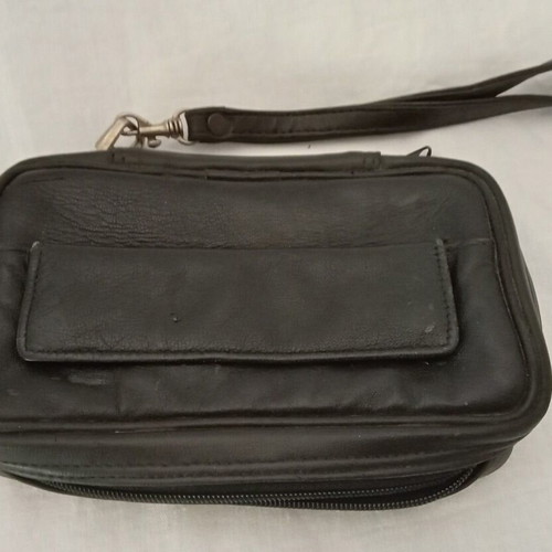 Leather pipe bag used for 4 pipes and accessories